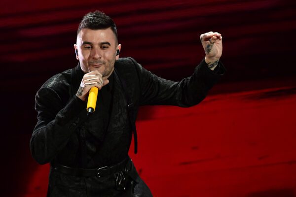 Junior Cally canta “No grazie”, testo e musica di Sanremo 2020