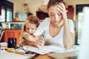 Secondo l’Istat solo 1 donna su 2 lavora, serve svolta culturale