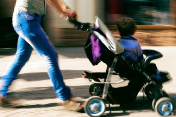 Manovra, dai fondi per le mamme alla cassa integrazione degli autonomi: ecco bonus e novità