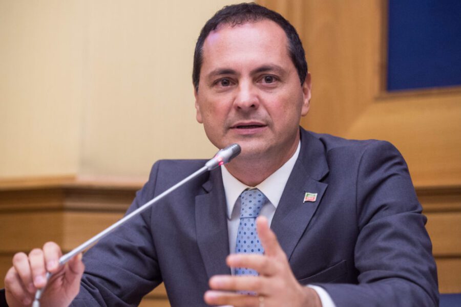 Procure e follie, il senatore Siclari rischia carcere perché forse un suo elettore è mafioso