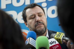Sondaggio Ixè, calo senza fine per la Lega, cresce il Pd