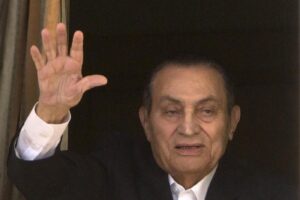 Morto a 91 anni l’ex presidente egiziano Mubarak
