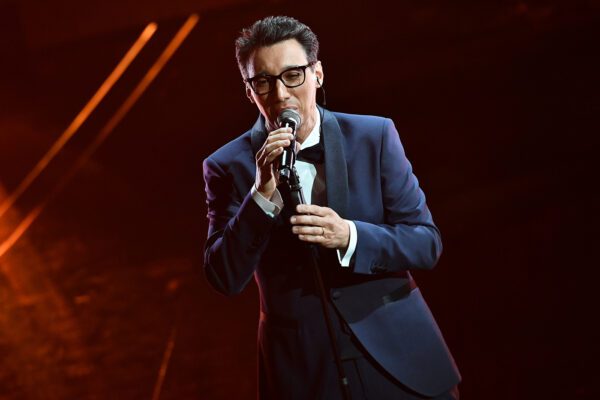 Paolo Iannacci “Voglio parlati adesso”, testo e musica della canzone di Sanremo 2020