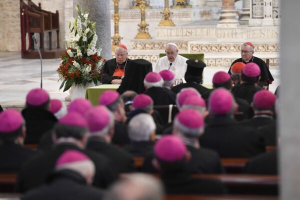 Foto Vatican Media/LaPresse23-02-2020 Bari – ItaliaCronacaVisita di Papa Francesco a BariNella foto: l’incontro con i VescoviDISTRIBUTION FREE OF CHARGE – NOT FOR SALE
