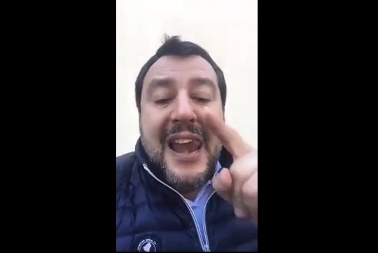 Salvini 0 in geografia, peggio di Toninelli e Gelmini: “A Madrid c’è un porto sicuro”