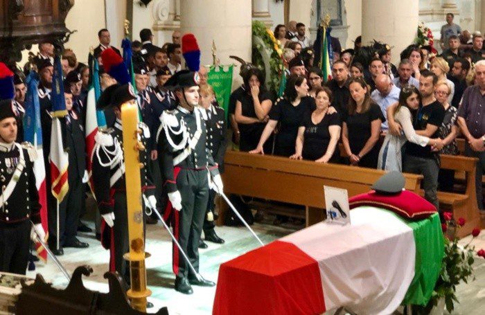 Carabiniere ucciso da un ubriaco al volante, la figlia: “Papà ucciso due volte, chiediamo giustizia”