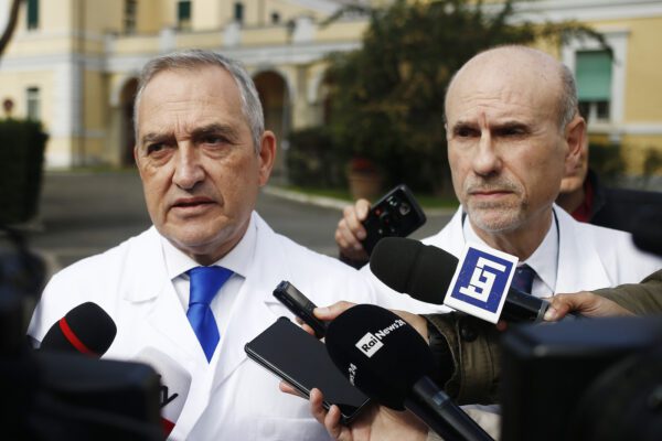 Coronavirus, il bollettino dello Spallanzani sul 29enne italiano contagiato: “Sta bene”