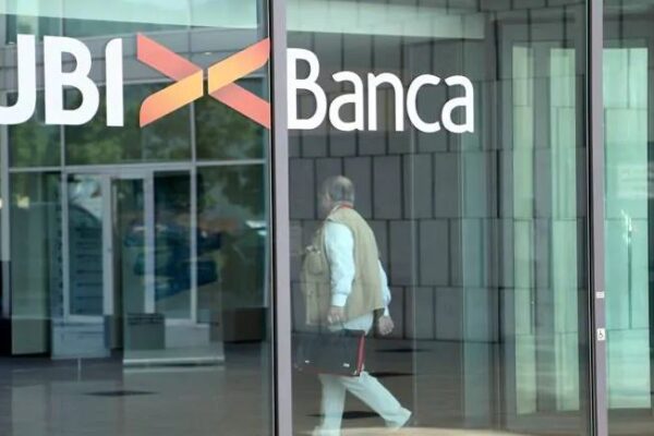 Ubi Banca, il patto degli azionisti respinge l’offerta di Intesa: “Ostile, non concordata, inaccettabile”