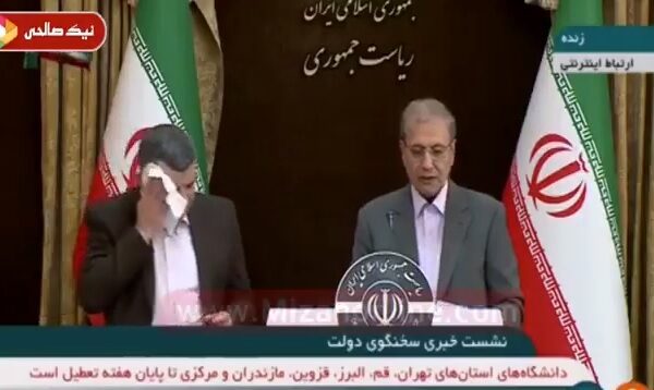 Iran, viceministro della salute suda in conferenza stampa: “E’ coronavirus” Iran, viceministro della salute suda in conferenza stampa: “E’ coronavirus”