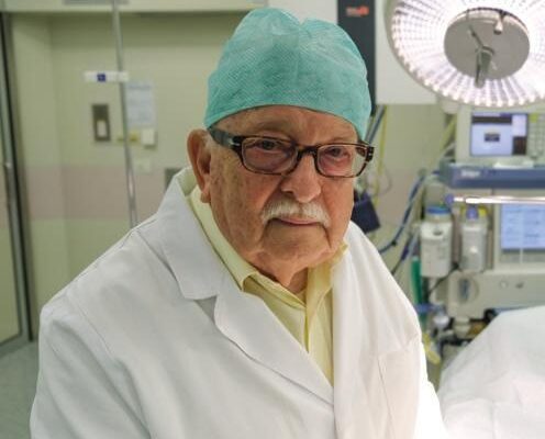 Medici eroi, Giampiero a 85 anni torna in corsia per combattere il Covid