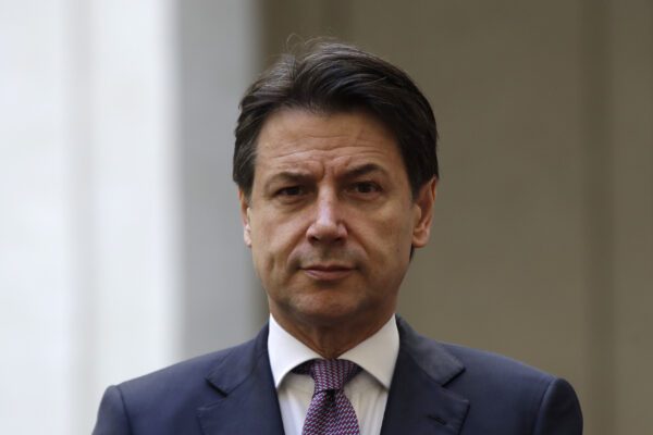 L’Unione Europea non vuole aiutare l’Italia, Conte: “Avete 10 giorni di tempo”