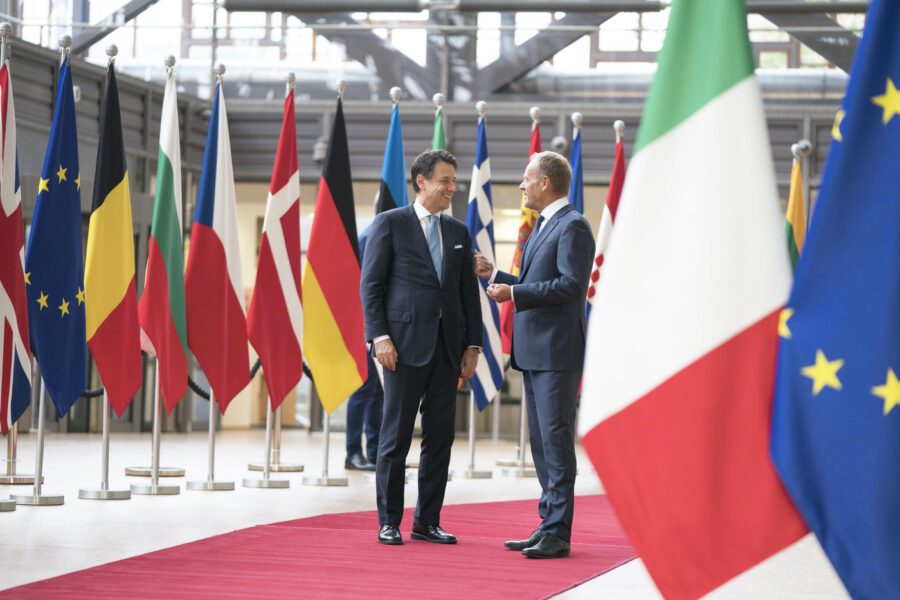 Più solidali ma meno europeisti, così la pandemia ci ha cambiati