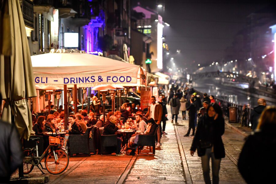 Il Coronavirus è un fenomeno epocale, basta minimizzarlo