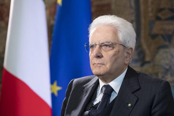 Mattarella: “Decimati i più anziani, punto di riferimento per i giovani”