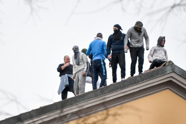 La giustizia ai tempi del ministro dj, 15 carcerati morti da soli senza nessun fiato