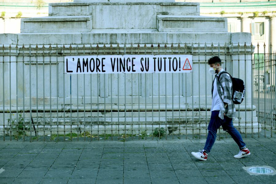 La lezione della pandemia a Napoli: meno bandane più visione e impresa