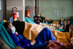 Alberto Vito: “Paura e solitudine dei pazienti: ossessionati dalla morte” Alberto Vito: “Paura e solitudine dei pazienti: ossessionati dalla morte”