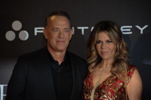 Coronavirus, positivo Tom Hanks e la moglie Rita Wilson dall’Australia: “Siamo in solamento” Coronavirus, positivo Tom Hanks e la moglie Rita Wilson dall’Australia: “Siamo in solamento”