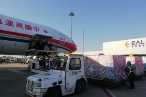 Aiuti dalla Cina agli Usa: test e mascherine dal padre di Alibaba