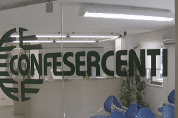 La provocazione di Confesercenti Campania: “Jackpot Superenalotto a disposizione delle imprese””