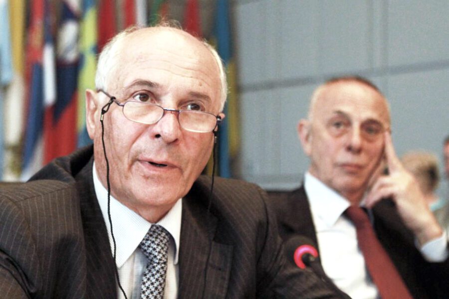 Camporini: “I militari possono fare la loro parte sul Coronavirus”