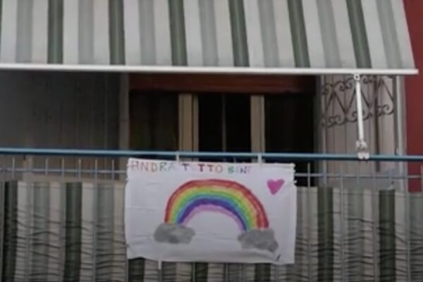 Il virus ci rende obbedienti, ma l’ombra della globalizzazione rischia di offuscare la libertà