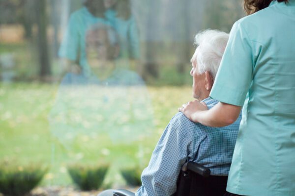 Decreto Cura Italia ignora le badanti, svista o razzismo?