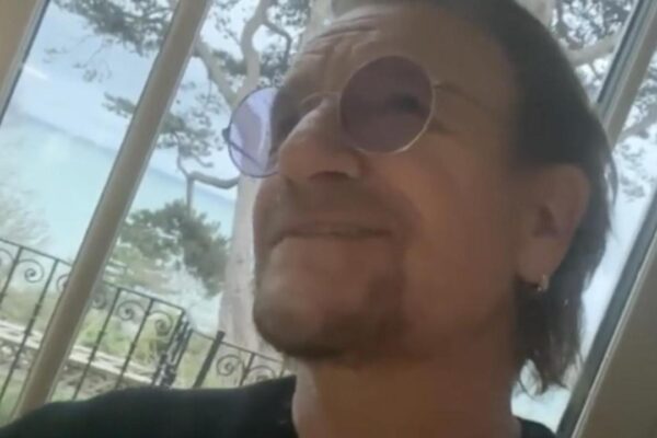 Bono omaggia l’Italia in quarantena con un brano