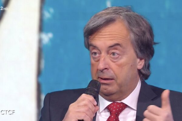 Cos’è il Plaquenil, il farmaco che secondo Burioni può prevenire il Coronavirus