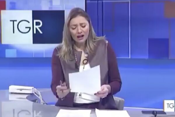 Il piccolo Diego trovato morto a 3 anni, conduttrice TgR si commuove in diretta