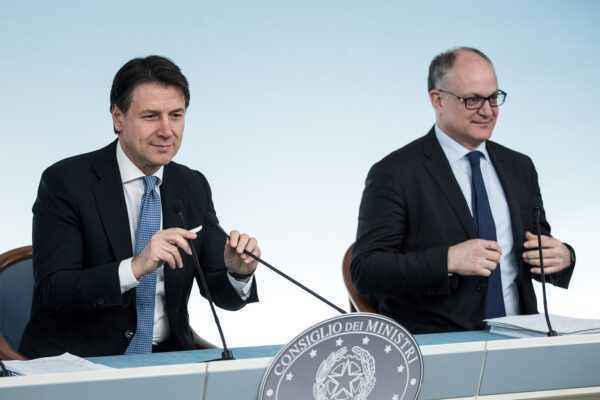 La Virus Tax e il prelievo forzoso sui conti correnti, la verità sull’eurotassa per il Coronavirus