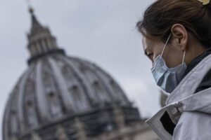 Coronavirus: primo caso in Vaticano, in toscana contagiata bimba di 45 giorni
