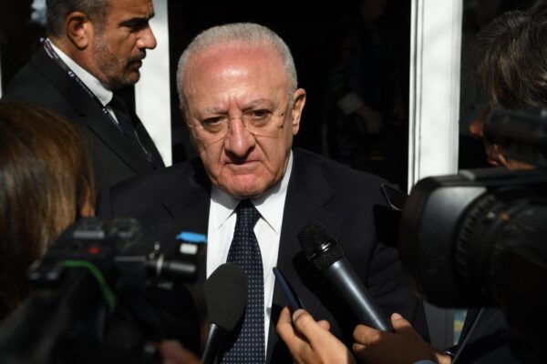 Il paradosso del coronavirus: boom di consensi per Conte ma una gran confusione normativa