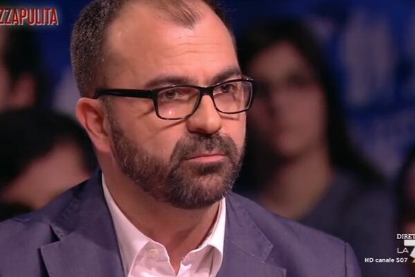 Ex ministro Fioramonti: “Non versavo contributi perchè erano conti intestati a Di Maio”