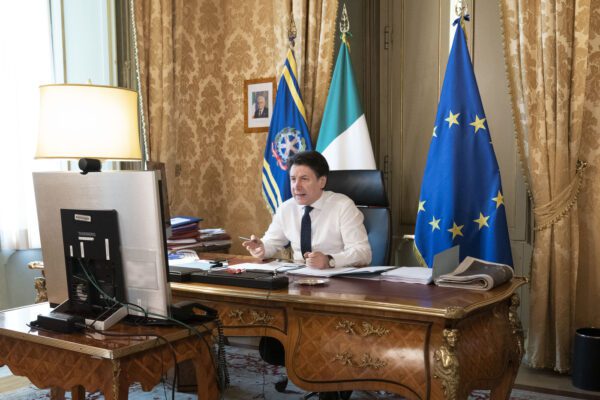 Foto Filippo Attili/Palazzo Chigi/LaPresse 18-03-2020 Roma, Italia PoliticaIl Presidente del Consiglio, Giuseppe Conte, in videoconferenza con il ministro Speranza la Protezione Civile Arcuri ed il  Ministro Guerini sull’emergenza coronavirus.DISTRIBUTION FREE OF CHARGE – NOT FOR SALE – Obbligatorio citare la fonte LaPresse/Palazzo Chigi/Filippo Attili