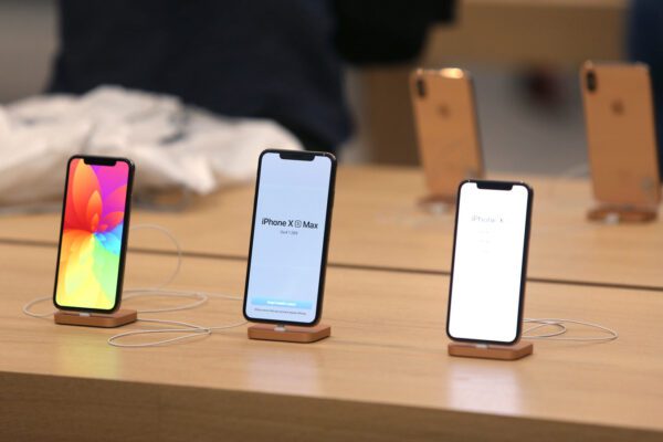 Apple pagherà 500 milioni di rimborso per aver rallentato gli iPhone