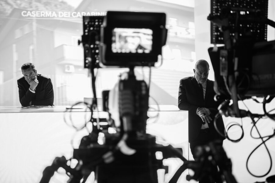 Un caso positivo a ‘Le Iene’, il programma si ferma per due settimane