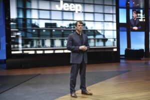 Coronavirus, in campo anche Fca: “Uno stabilimento convertito per produrre mascherine” Coronavirus, in campo anche Fca: “Uno stabilimento convertito per produrre mascherine”