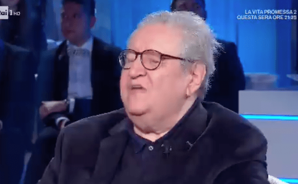 Vincenzo Mollica va in pensione, emozione e ironia a Domenica In: “Hai fatto la storia”