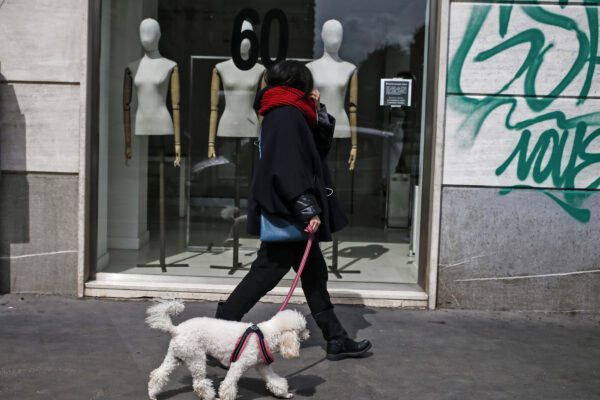 Quali negozi restano aperti nelle zone rosse col nuovo Dpcm