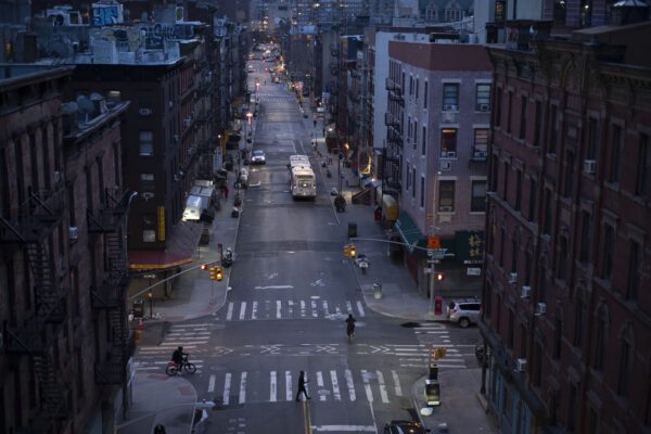 Coronavirus, gli Stati Uniti tremano: “Temiamo fino a 200mila morti e milioni di casi”