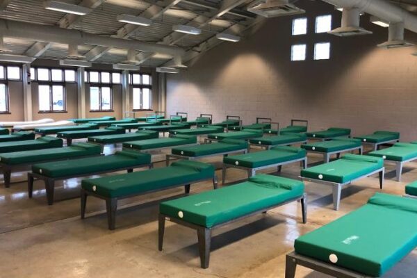 Gli Usa cercano di salvare i detenuti, a tempo record creata area di quarantena per evitare contagio