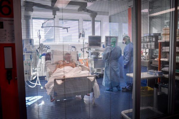 Le falle del governo sul Coronavirus:  il ministero ha chiesto i ventilatori con un mese di ritardo