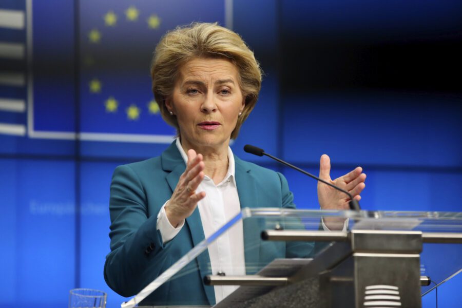 Coronavirus, von der Leyen: “Senza vaccino anziani in casa fino alla fine dell’anno”