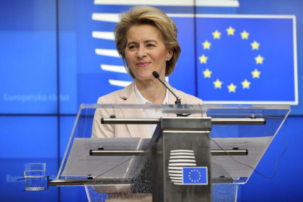 La Von der Leyen si scusa con l’Italia: “Ue ha fatto poco, ora fatti”