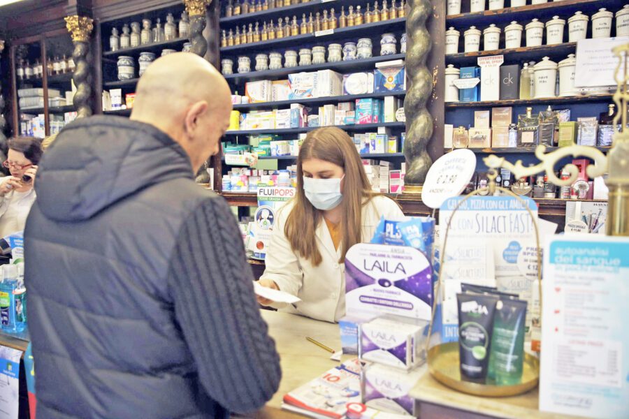 Mascherine a prezzi fissi, Federfarma in campo contro la speculazione
