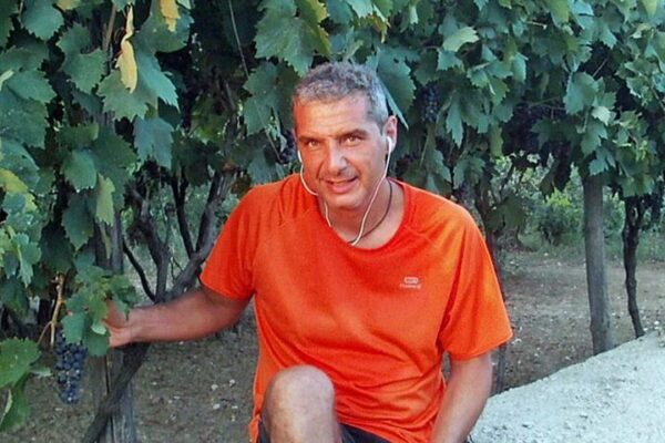 Aeronautica in lutto, la tragedia di Mario morto a soli 56 anni per Covid