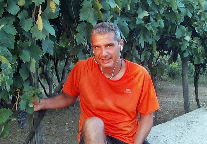 Aeronautica in lutto, la tragedia di Mario morto a soli 56 anni per Covid