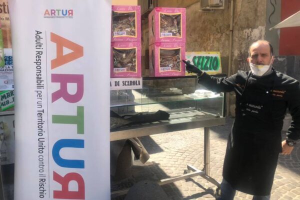 Coronavirus, a Napoli la ‘campana solidale’ per sostenere l’ospedale Loreto Mare