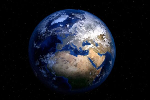 La terra vista dall’alto è un posto bellissimo, senza barriere ne confini